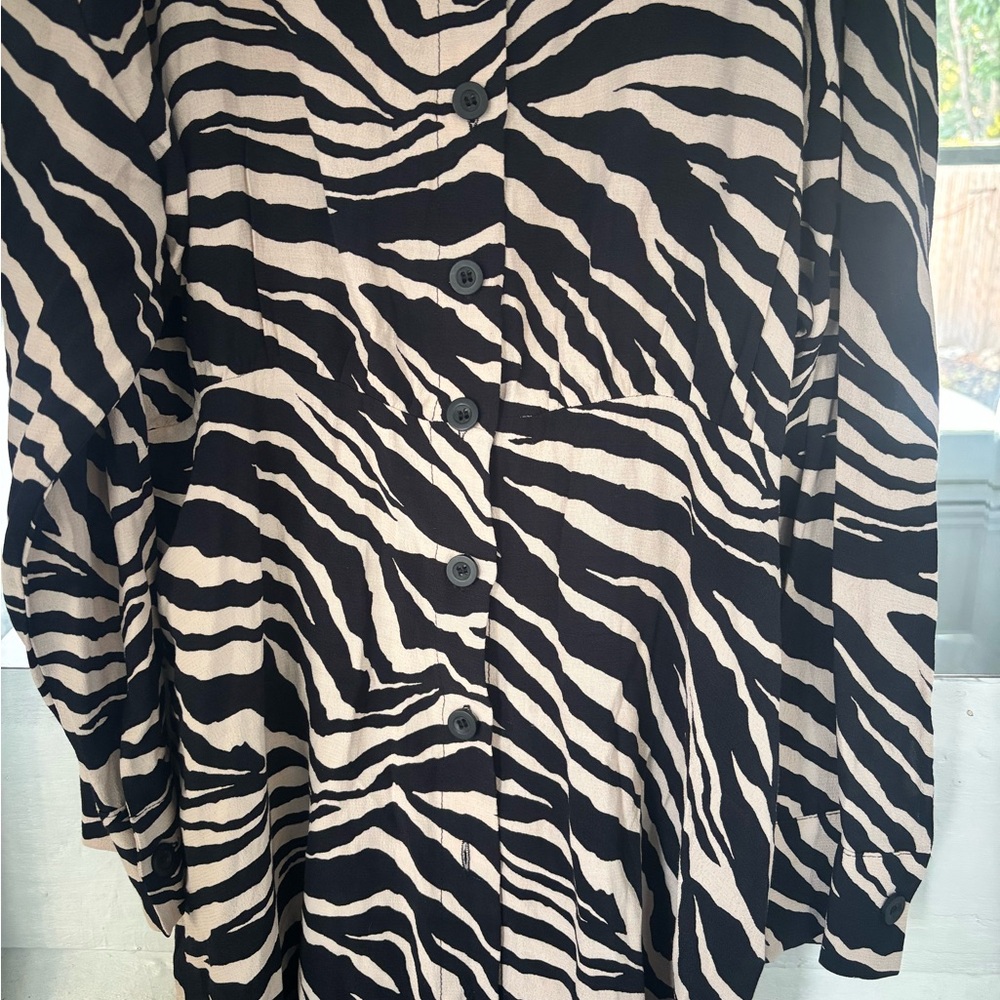 Zara Black and Cream Animal Print Shirt - Picture 3 of 6